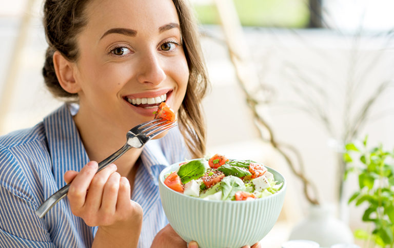 7 foods and drinks with oral health benefits - Dr Joy Dental Clinic